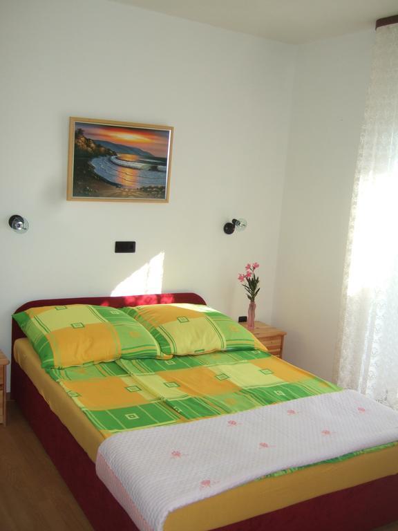 Apartments Bibijana Pakoštane Rum bild