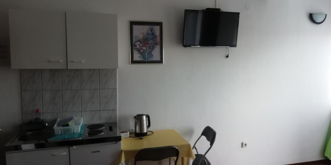 Apartments Bibijana Pakoštane Exteriör bild