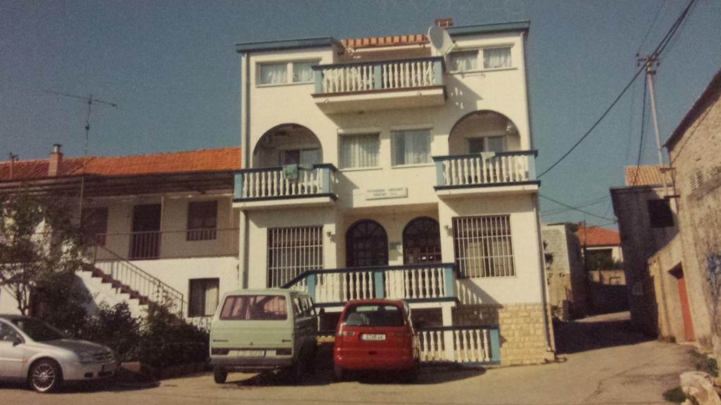 Apartments Bibijana Pakoštane Rum bild