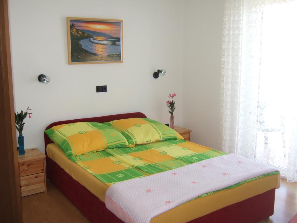 Apartments Bibijana Pakoštane Rum bild